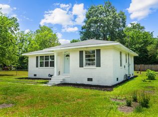 5215 Birch Rd, Fayetteville, NC 28304