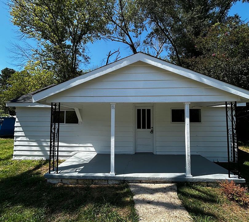 1st image of 26 Morrow Ln