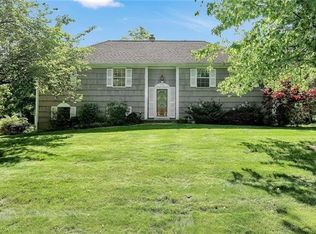 1512 Indiana Ave, Yorktown Heights, NY 10598