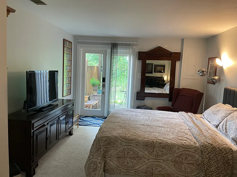 6001 Liverpool Ln — Photo 5
