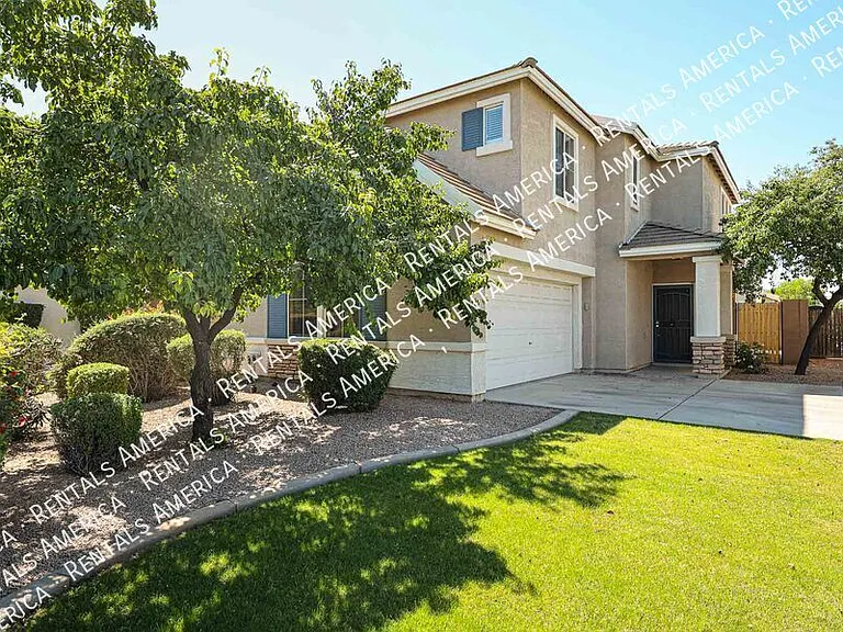 8757 E Lomita Ave — Photo 2