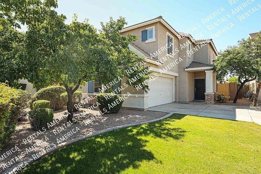 Building Photo - 8757 E Lomita Ave