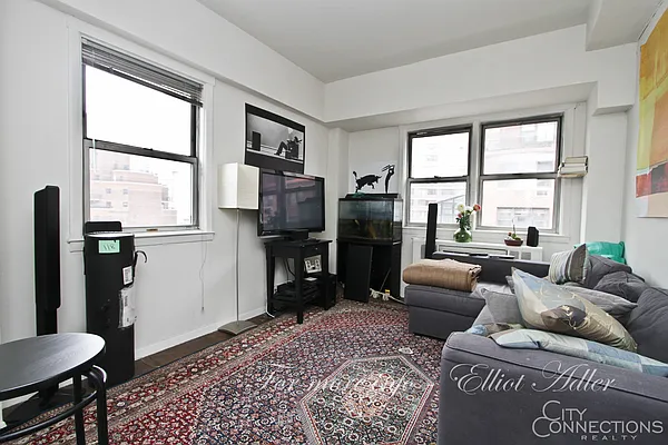 Rented by City Connections Realty | media 23