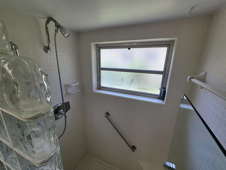 1657 S Lake Ave #3 — Photo 11