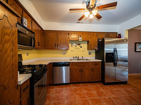 4th image of 11110 S Heritage Dr #3C