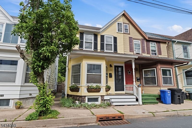 1st image of 146 George St