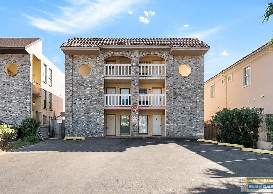 1st image of 109 E Gardenia St #101
