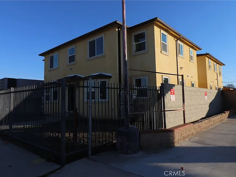 295 E Lerdo Hwy — Photo 2