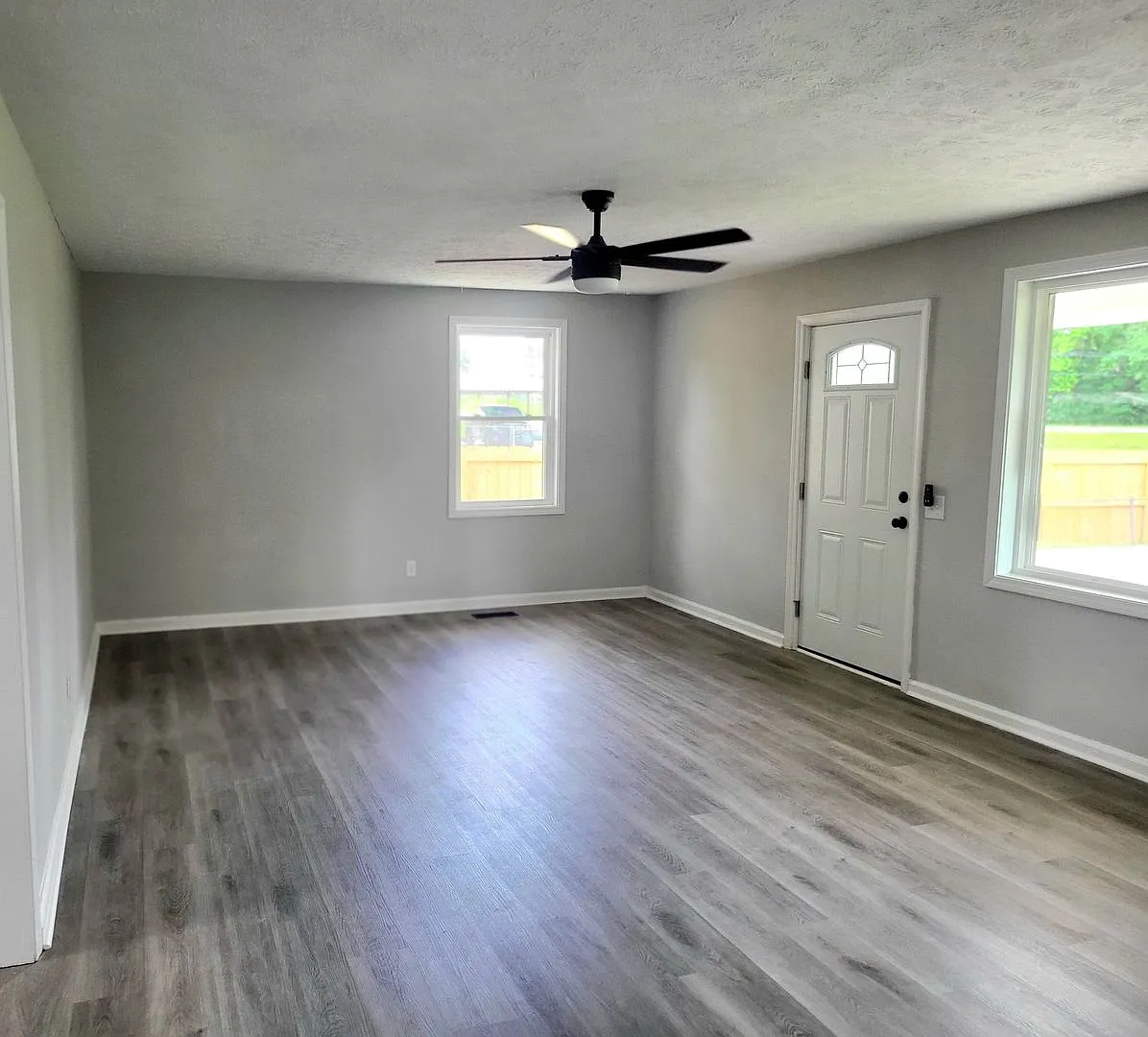 Charming Home in Columbus! — Photo 3