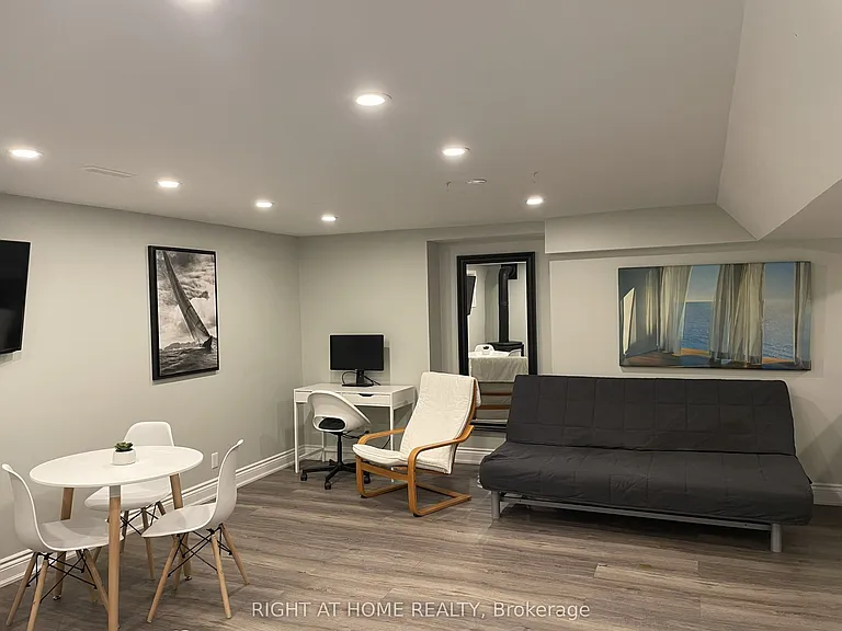 1570 Lewes Way #LOWER — Photo 7