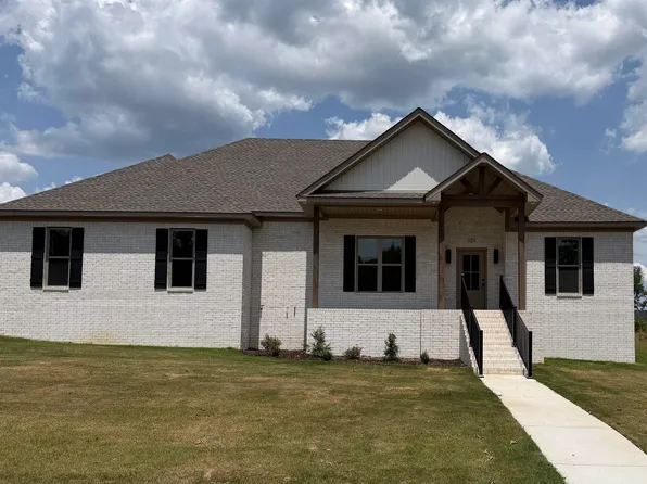 101 Barton St, Beebe, AR 72012