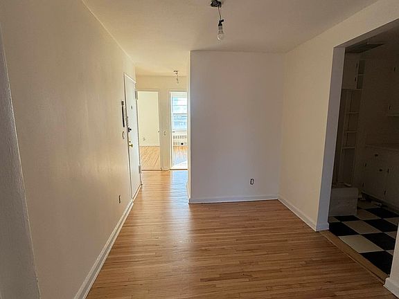 5th image of 231 Clinton St #4