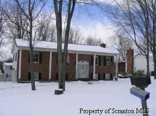 208 White Birch Ln, Dalton, PA 18414