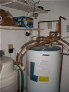 4th image of 114 Commons Ave