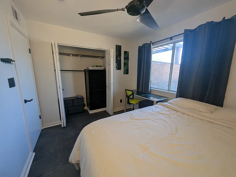 4521 W Shaw Butte Dr #1 — Photo 12