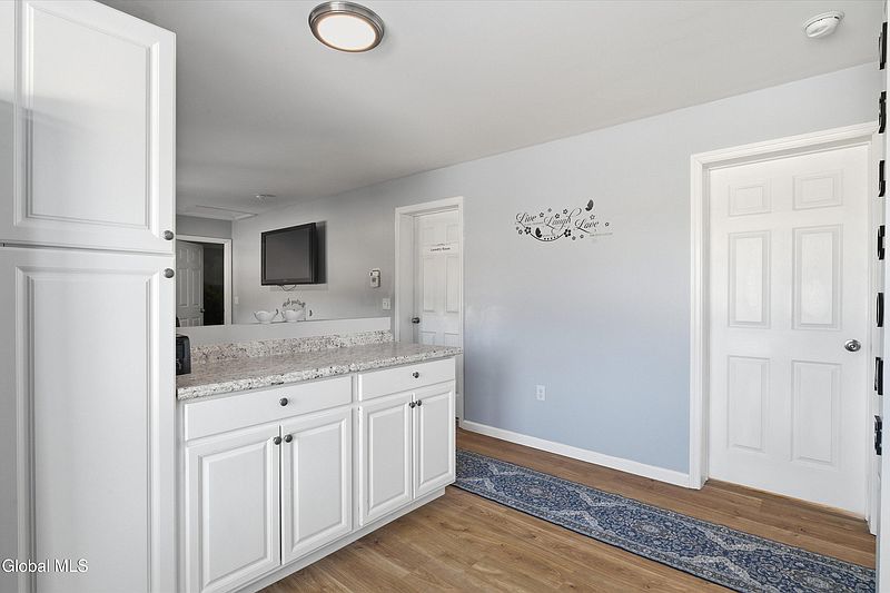 4th image of 83 Mott Road