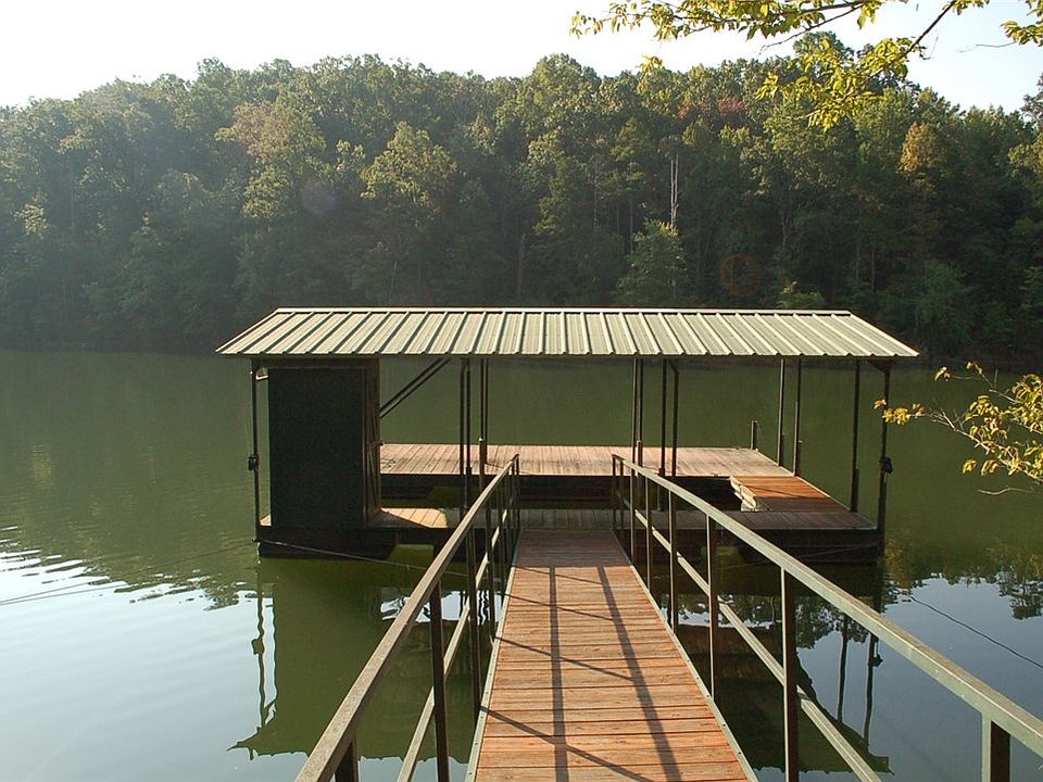 1st image of 90 Heathwood Cir