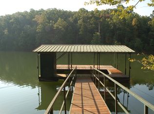 90 Heathwood Cir, Lavonia, GA 30553