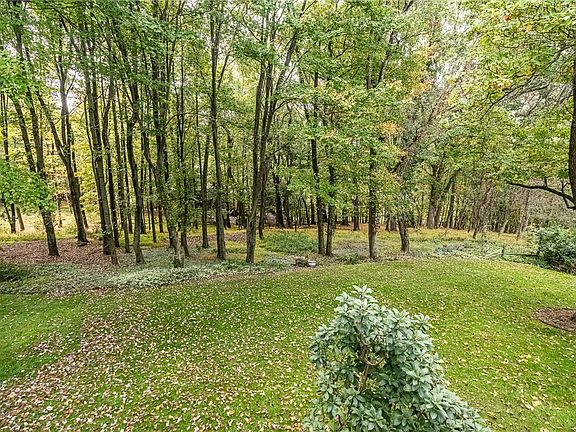 5th image of 2627 Lansdale Dr