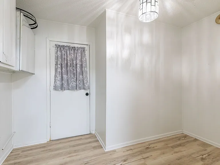 3409 High Meadows Dr — Photo 32