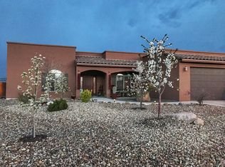 6049 Santo Domingo Dr, Farmington, NM 87402