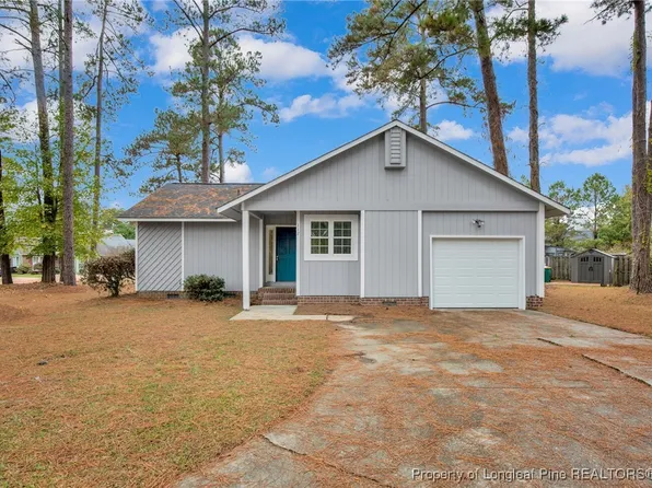 112 Carol Cir, Lumberton, NC 28358