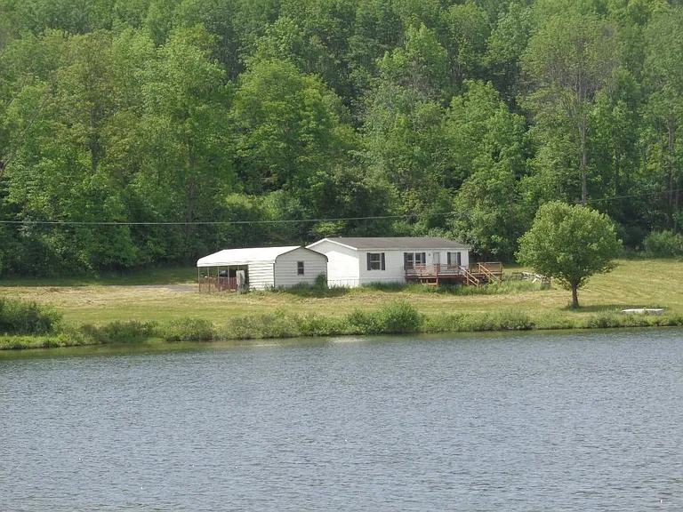 291 Pratt Rd — Photo 1