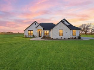 2005 Forest Glen Dr, Azle, TX 76020