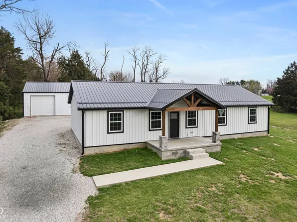 5638 N Terry Rd, Austin, IN 47102