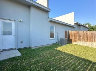 1002 N Glasscock Rd, Mission, TX 78572