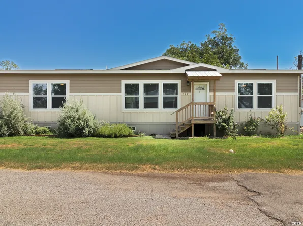 120 James, Sabinal, TX 78881