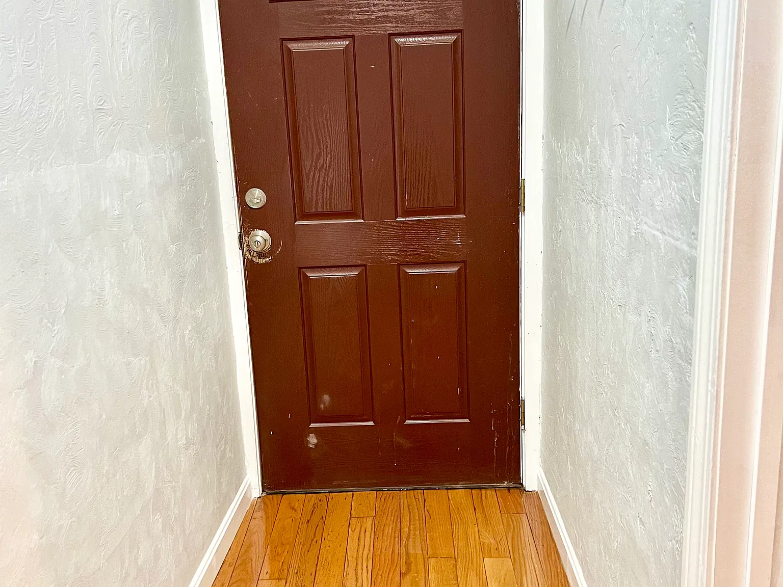 2 bed, 1050 sqft, $3,450 — Photo 2