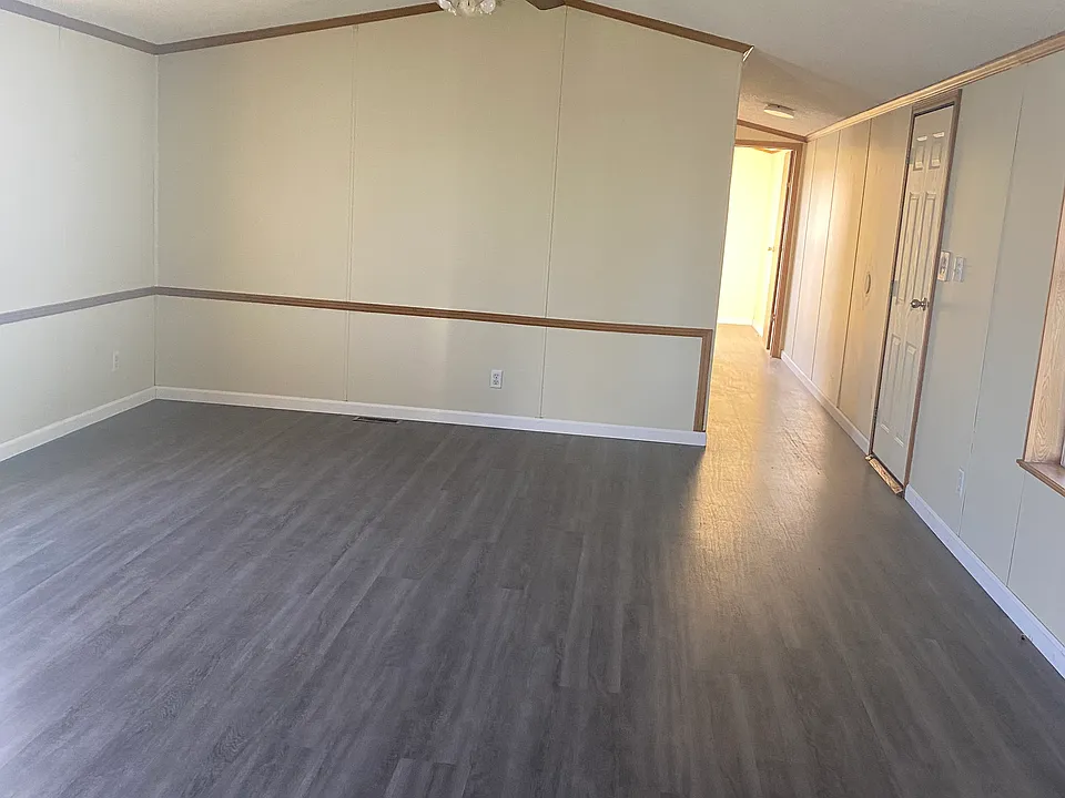 Building Photo 3