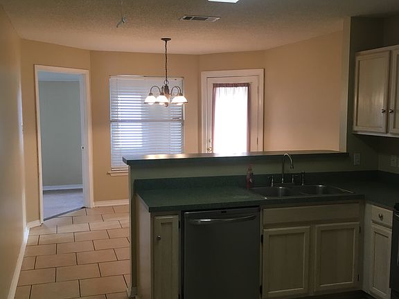 4th image of 2709 Bayou Carencro Dr