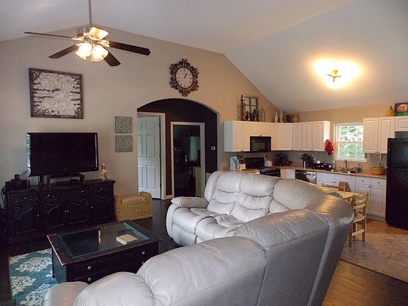 4th image of 616 Mashburn Dr