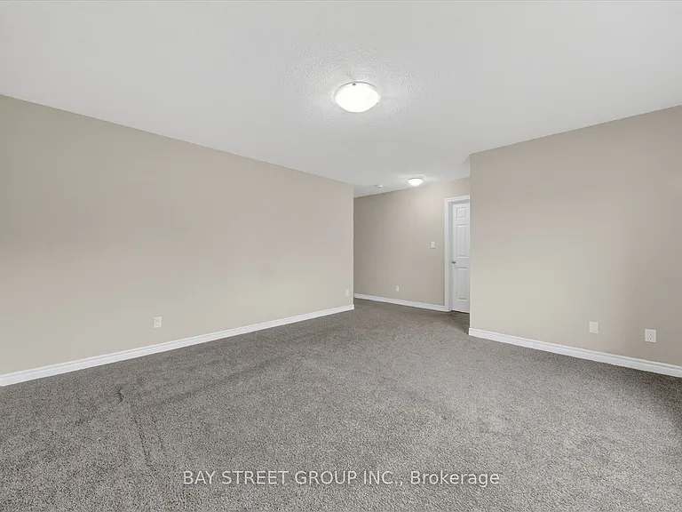 445 Avens St — Photo 26