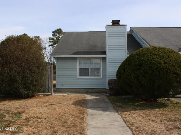 126 Witten Cir APT C, Havelock, NC 28532