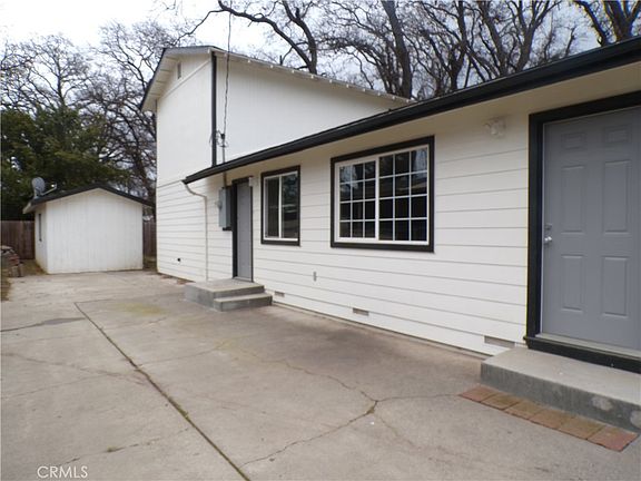 3rd image of 3740 Mullen Ave