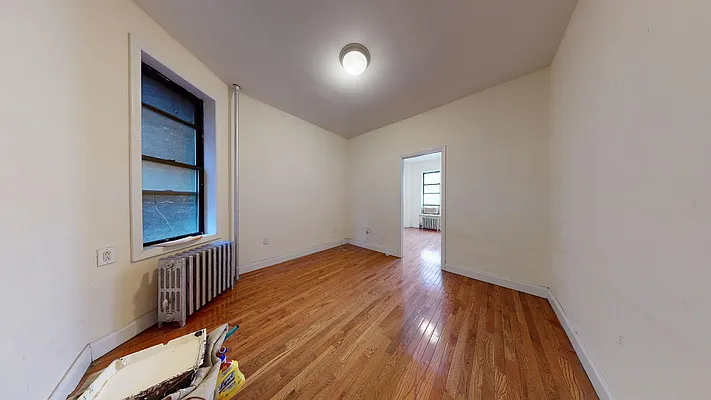 Rented by Bond New York | media 9