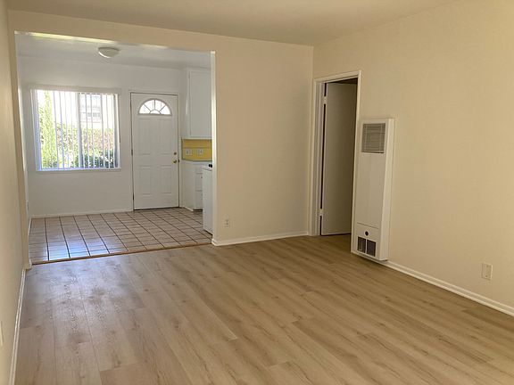 4th image of 2212 Ocean Park Blvd APT C