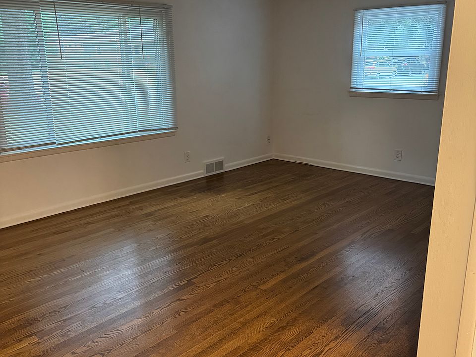 1st image of 402 Rushmore Ln #1275