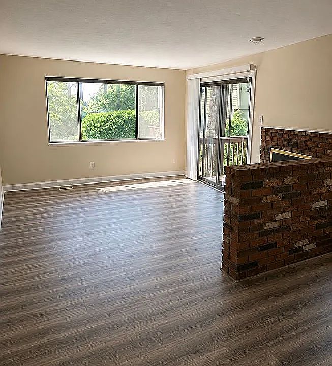 1st image of 33 Spyglass Hill Dr