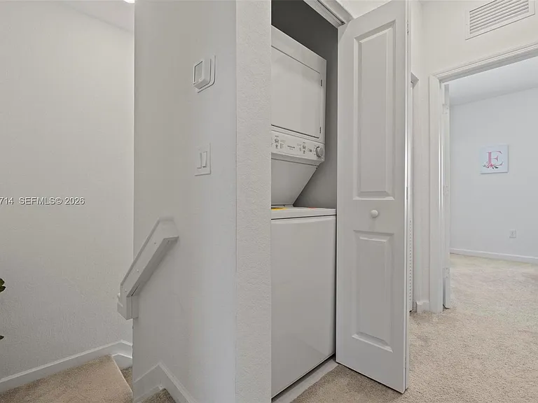20655 NE 7th Pl — Photo 10