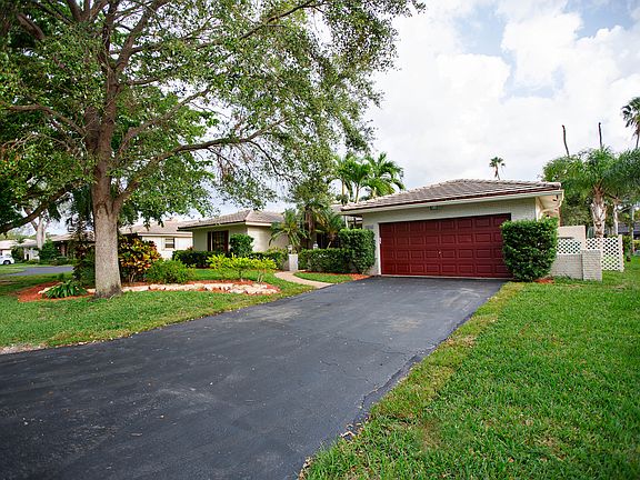 3rd image of 8846 NW 2nd St