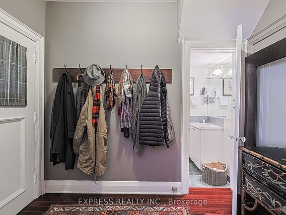 2nd image of 167 Highbourne Rd