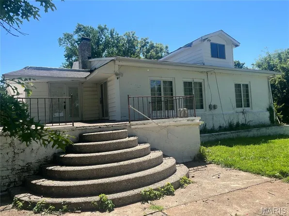 15000 Sinks Rd, Florissant, MO 63034
