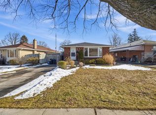 16 Somerset Rd, Brantford, ON N3R 5A5