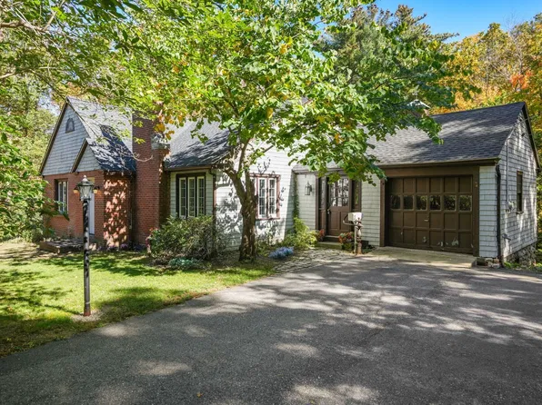 64 Sterling Pl, West Boylston, MA 01583