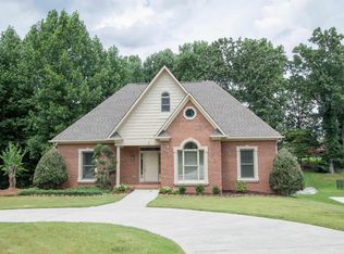 5233 Short Leaf Ln, Gardendale, AL 35071