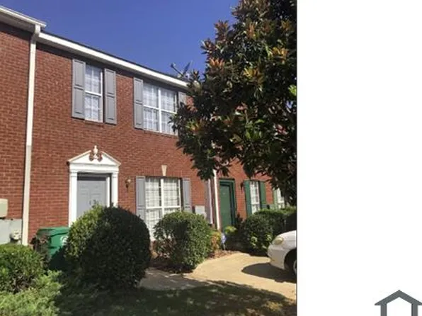 5786 Strathmoor Manor Cir, Lithonia, GA 30058